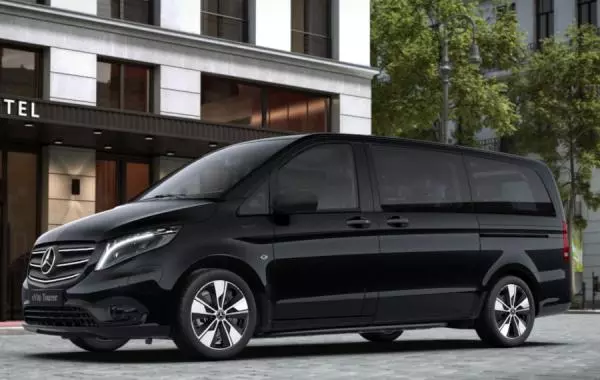  MERCEDES-BENZ eVITO TOURER 150 KW - black